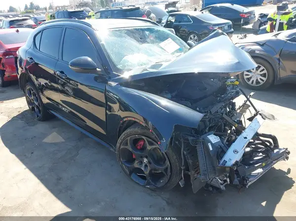ZASPAKBN3P7D54202 2023 ALFA ROMEO STELVIO