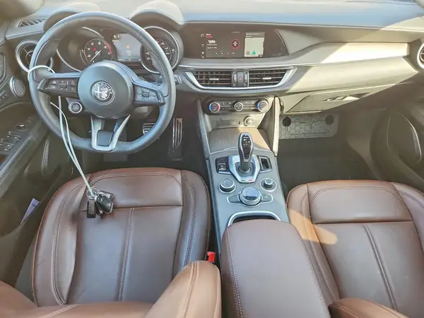 ZASPAKBN3P7D58962 2023 ALFA ROMEO STELVIO - Image 8