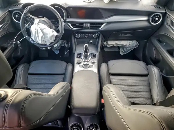 ZASPAKBN3R7D75358 2024 ALFA ROMEO STELVIO - Image 8