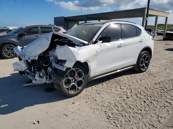 ZASPAKBN3R7D76445 2024 ALFA ROMEO STELVIO