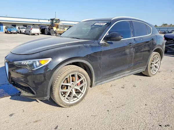ZASPAKBN4K7C39486 2019 ALFA ROMEO STELVIO - Image 1