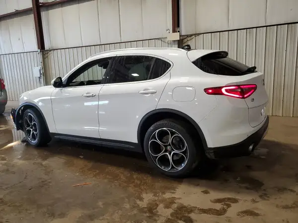 ZASPAKBN4K7C49127 2019 ALFA ROMEO STELVIO - Image 2