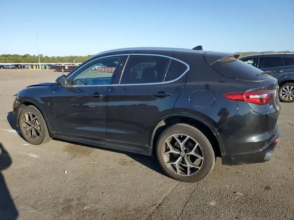 ZASPAKBN4M7D10527 2021 ALFA ROMEO STELVIO - Image 2