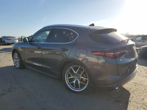 ZASPAKBN4M7D12908 2021 ALFA ROMEO STELVIO - Image 2