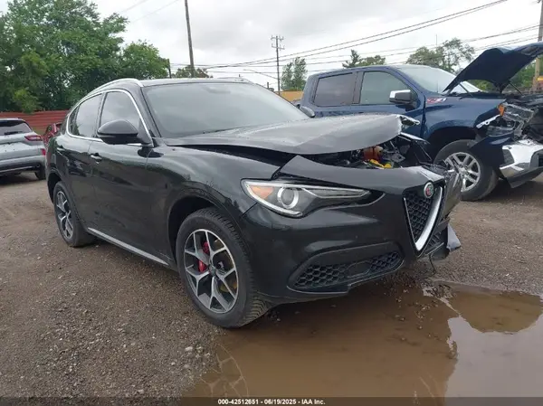 ZASPAKBN4M7D13072 2021 ALFA ROMEO STELVIO