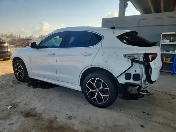 ZASPAKBN4M7D16232 2021 ALFA ROMEO STELVIO - Image 2