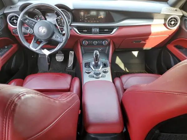 ZASPAKBN4M7D18157 2021 ALFA ROMEO STELVIO - Image 8