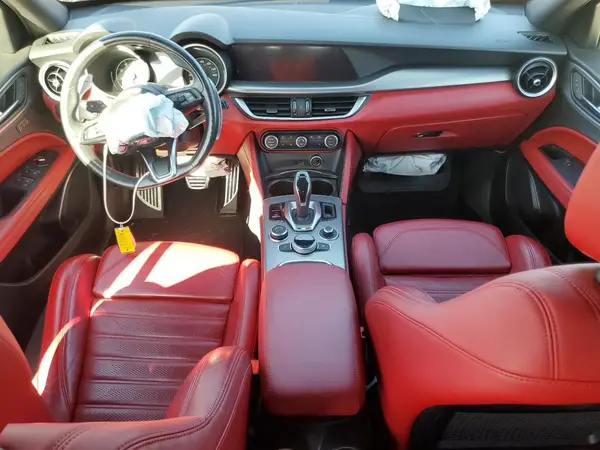 ZASPAKBN4M7D18255 2021 ALFA ROMEO STELVIO - Image 8