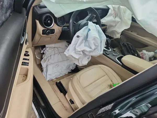 ZASPAKBN4M7D18661 2021 ALFA ROMEO STELVIO - Image 8