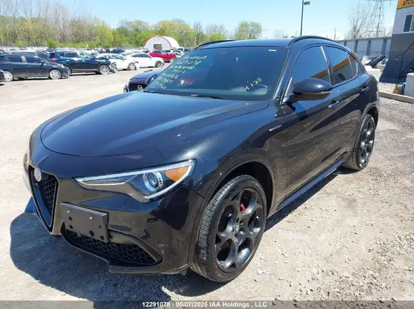 ZASPAKBN4N7D25076 2022 ALFA ROMEO STELVIO - Image 2
