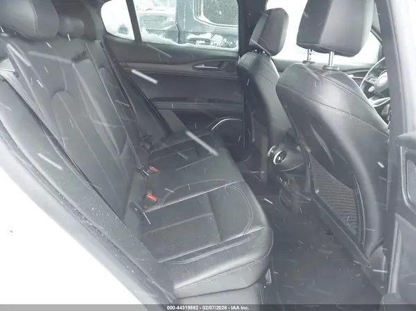 ZASPAKBN4N7D34117 2022 ALFA ROMEO STELVIO - Image 8