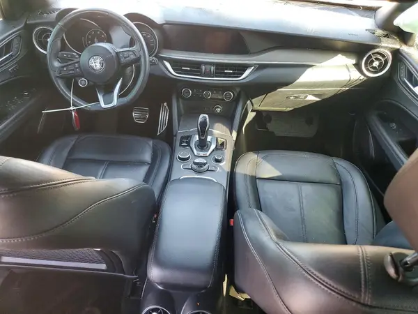 ZASPAKBN4P7D51390 2023 ALFA ROMEO STELVIO - Image 8