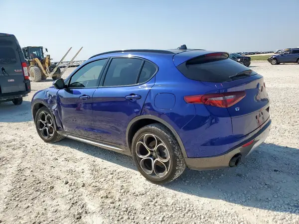ZASPAKBN4P7D57691 2023 ALFA ROMEO STELVIO - Image 2