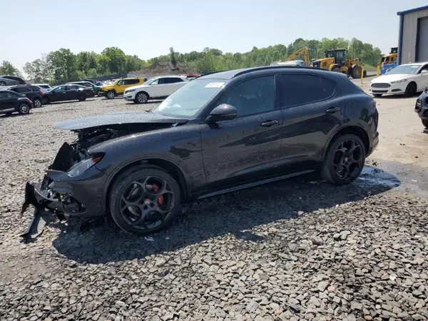 ZASPAKBN4R7D73666 2024 ALFA ROMEO STELVIO - Image 1
