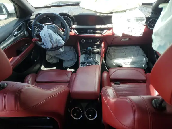 ZASPAKBN5K7C30246 2019 ALFA ROMEO STELVIO - Image 8