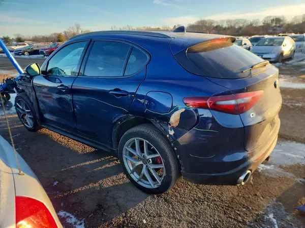 ZASPAKBN5K7C55101 2019 ALFA ROMEO STELVIO - Image 2