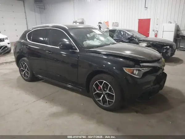 ZASPAKBN5L7C91663 2020 ALFA ROMEO STELVIO - Image 1
