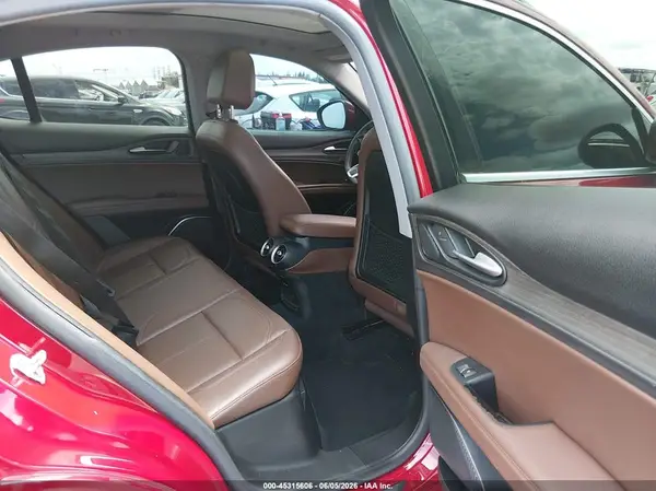ZASPAKBN5M7C99036 2021 ALFA ROMEO STELVIO - Image 8