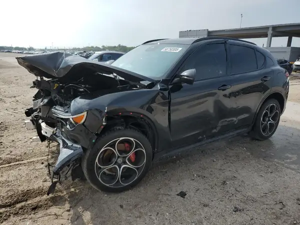 ZASPAKBN5M7D01433 2021 ALFA ROMEO STELVIO - Image 1