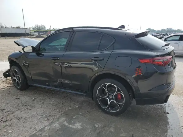 ZASPAKBN5M7D01433 2021 ALFA ROMEO STELVIO - Image 2