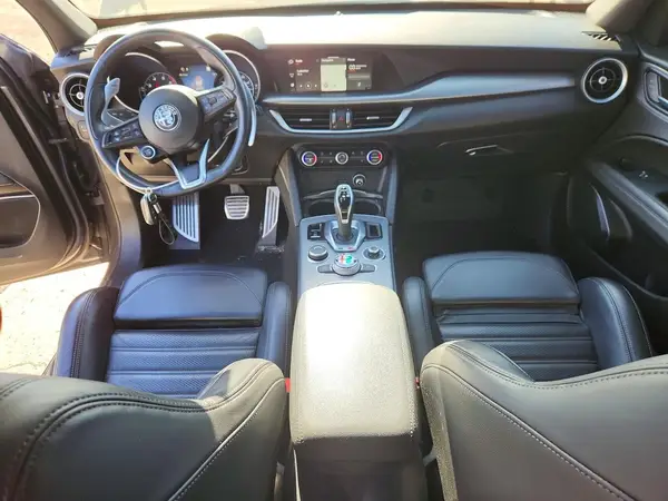 ZASPAKBN5M7D02601 2021 ALFA ROMEO STELVIO - Image 8