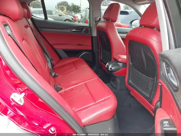 ZASPAKBN5M7D09578 2021 ALFA ROMEO STELVIO - Image 8