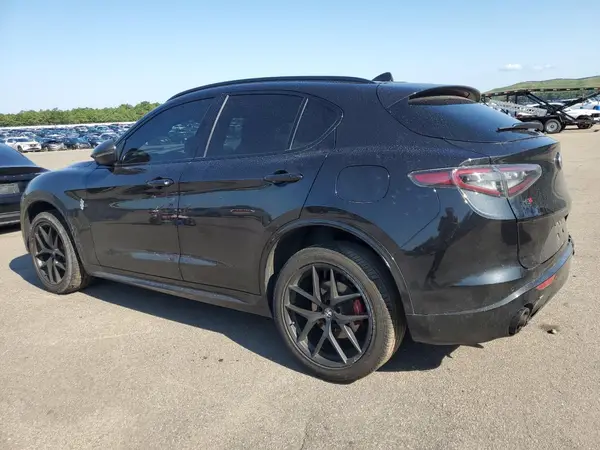 ZASPAKBN5M7D09760 2021 ALFA ROMEO STELVIO - Image 2