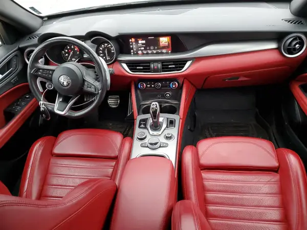 ZASPAKBN5M7D14943 2021 ALFA ROMEO STELVIO - Image 8