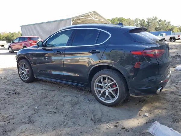 ZASPAKBN5M7D16580 2021 ALFA ROMEO STELVIO - Image 2