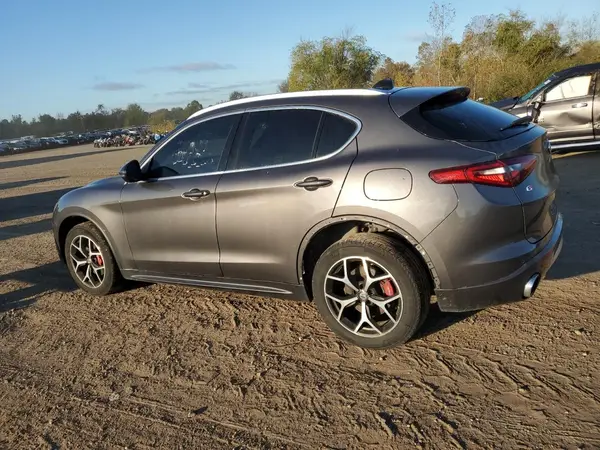 ZASPAKBN5M7D17826 2021 ALFA ROMEO STELVIO - Image 2