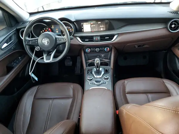 ZASPAKBN5M7D17826 2021 ALFA ROMEO STELVIO - Image 8