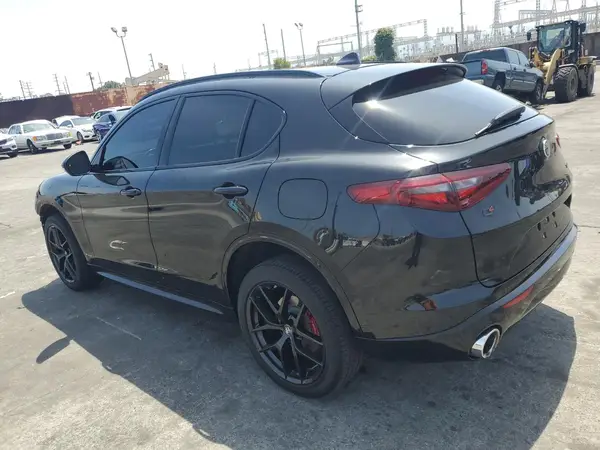 ZASPAKBN5M7D18622 2021 ALFA ROMEO STELVIO - Image 2