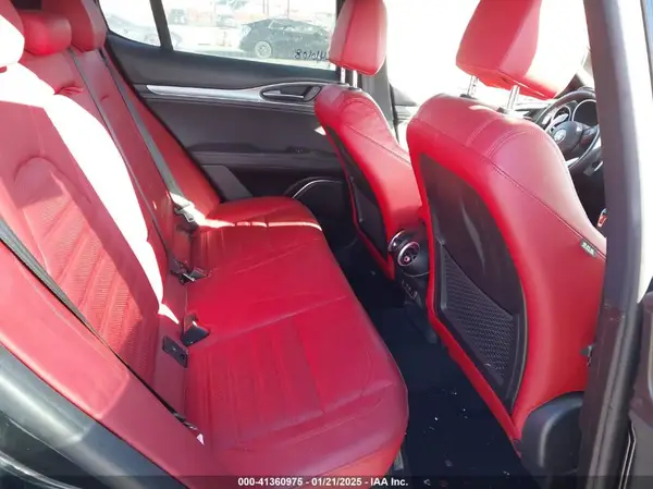 ZASPAKBN5N7D24275 2022 ALFA ROMEO STELVIO - Image 8