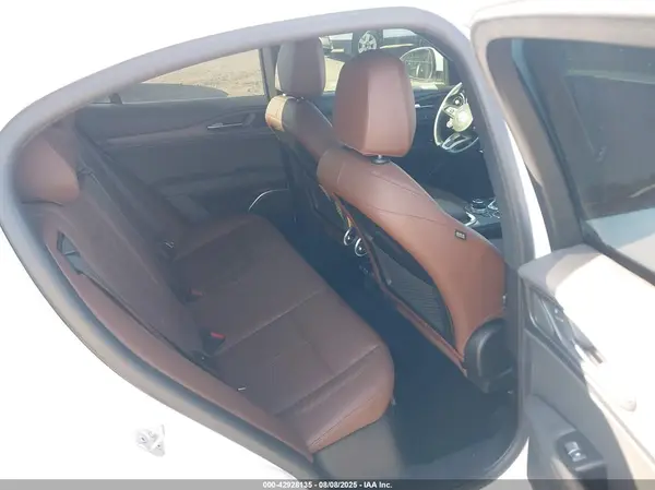 ZASPAKBN5N7D24907 2022 ALFA ROMEO STELVIO - Image 8