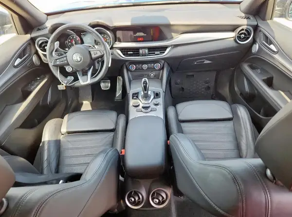 ZASPAKBN5N7D28715 2022 ALFA ROMEO STELVIO - Image 8