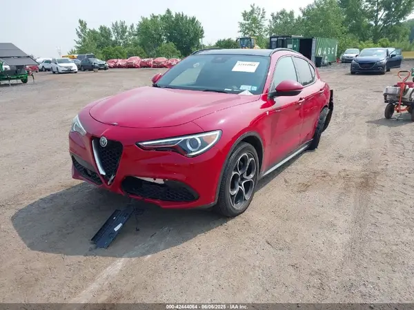 ZASPAKBN5N7D32683 2022 ALFA ROMEO STELVIO - Image 2