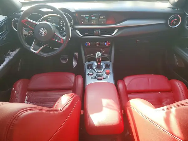 ZASPAKBN5N7D37530 2022 ALFA ROMEO STELVIO - Image 8