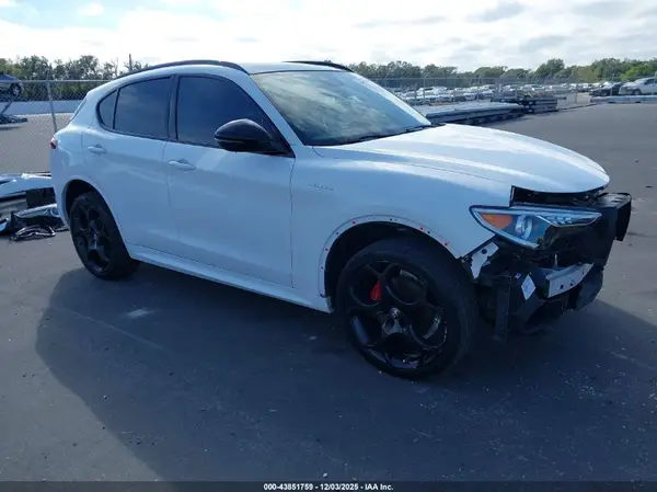 ZASPAKBN5N7D45546 2022 ALFA ROMEO STELVIO