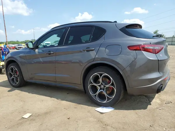 ZASPAKBN5N7D49550 2022 ALFA ROMEO STELVIO - Image 2