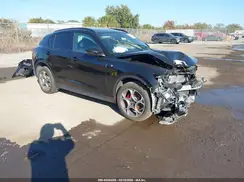 ZASPAKBN5P7D50426 2023 ALFA ROMEO STELVIO