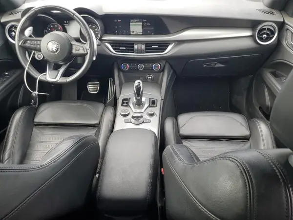 ZASPAKBN5P7D55366 2023 ALFA ROMEO STELVIO - Image 8