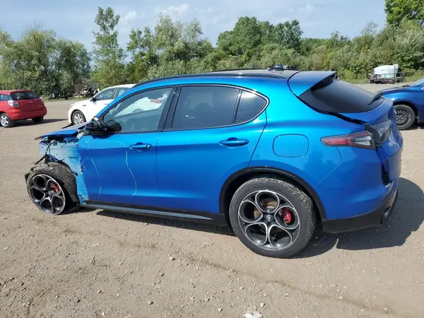 ZASPAKBN5R7D71800 2024 ALFA ROMEO STELVIO - Image 2