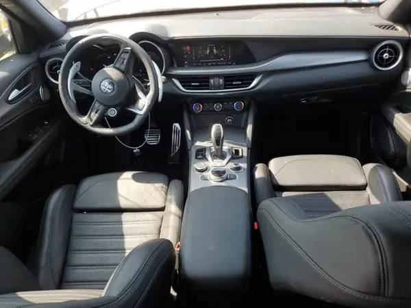 ZASPAKBN5R7D71800 2024 ALFA ROMEO STELVIO - Image 8