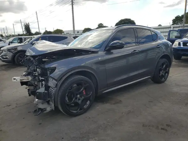 ZASPAKBN5R7D80531 2024 ALFA ROMEO STELVIO