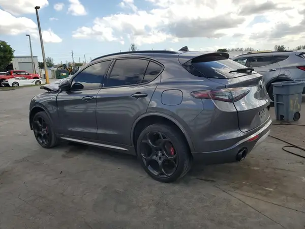 ZASPAKBN5R7D80531 2024 ALFA ROMEO STELVIO - Image 2
