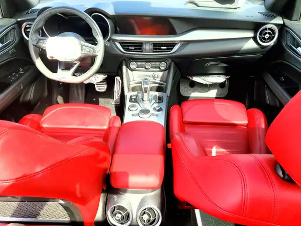 ZASPAKBN5R7D80688 2024 ALFA ROMEO STELVIO - Image 8