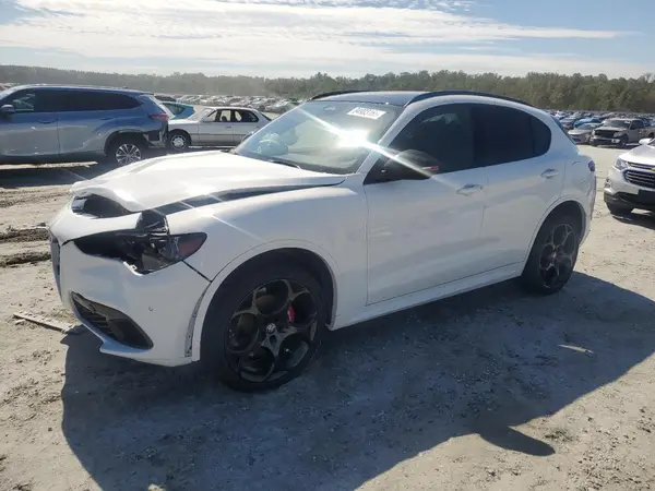 ZASPAKBN5S7D95763 2025 ALFA ROMEO STELVIO