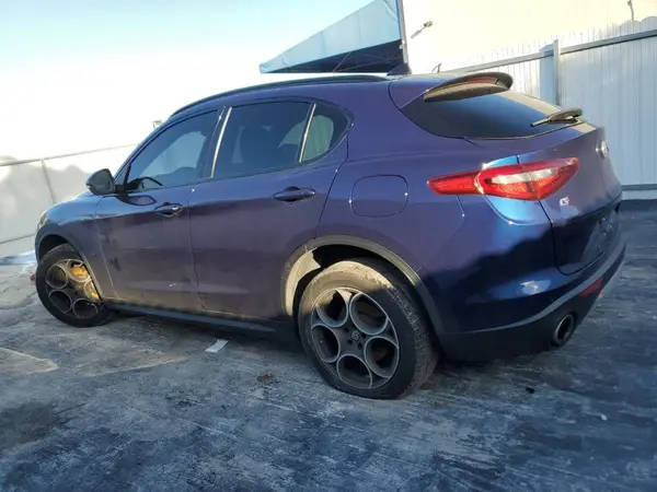 ZASPAKBN6K7C30692 2019 ALFA ROMEO STELVIO - Image 2