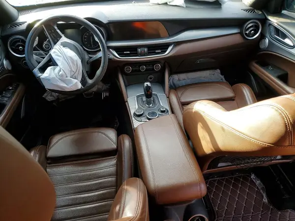 ZASPAKBN6K7C41353 2019 ALFA ROMEO STELVIO - Image 8