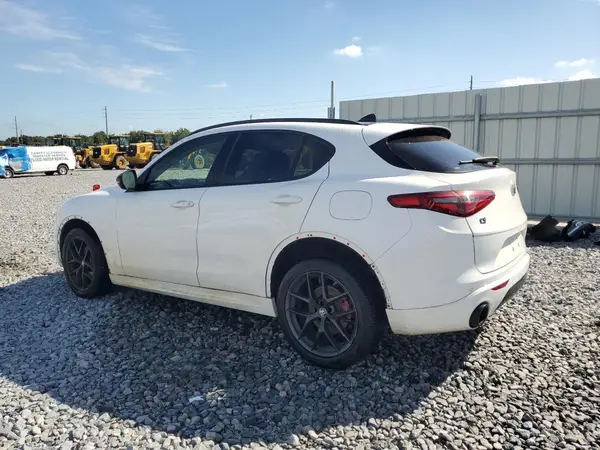 ZASPAKBN6L7C83068 2020 ALFA ROMEO STELVIO - Image 2